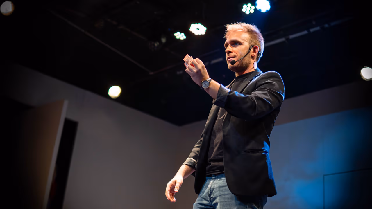 Mago José, ilusionista profesional en Madrid